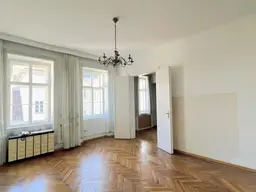 Wohnjuwel beim Naschmarkt – Helle 2-Zimmerwohnung in Hofruhelage mit genehmigter Balkonmöglichkeit!