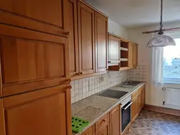 Sanierungsbedürftige 3 Zimmer Wohnung