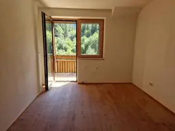 2-Zimmer Wohnung mit südseitiger Loggia und Blick ins Grüne und Garage