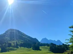 Landhaus mit exzellenter Aussicht und 4 Wohneinheiten
