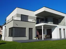Neuwertiges Einfamilienhaus mit Garten, Balkon, 2 Terrassen und Garage in 4040 Pöstlingberg, Österreich!