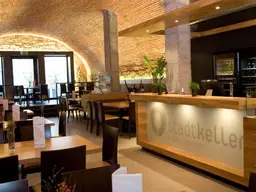 Stadtkeller Pregarten – Gastronomielokal mit 2 Terrassen mitten im Zentrum | € 2.250 netto