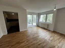 Moderne 3-Zimmer-Wohnung mit Loggia und Einbauküche