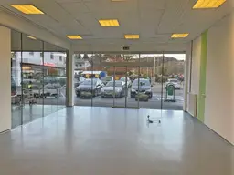 Gut sichtbares Geschäftslokal in St. Marein bei Graz ...! Mit Auslagenfront !