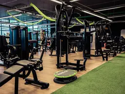Nachfolger gesucht! Gut geführtes Fitnessstudio sucht neuen Betreiber ...! inkl. sämtlichen Sportgeräten, Gastro, Mitglieder Übernahme uvm. (Superädifikat)