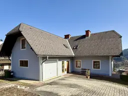 Ein- bis Zweifamilienwohnhaus mit viel Potenzial in perfekter Aussichtslage - Birkfeld!