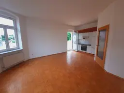 Charmante 56-m²-Wohnung mit Erker, Balkon und Garage zu vermieten!