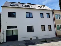 Moderner Erstbezug - 2 Zimmer - Lichtdurchflutete Dachgeschosswohnung mit eigenem Stiegenaufgang - Gemeinschaftsgarten