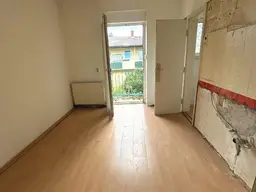Renovierungsbedürftige Wohnung - Besichtigung am 15. August