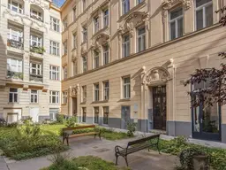 Renovierungsbedarf inmitten von Döbling: 1-Zimmer-Wohnung in repräsentativem Altbau