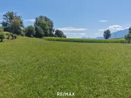 Traumhaftes, ca. 3.109 m² großes Baugrundstück mit Blick auf die Karawanken im Bezirk Völkermarkt