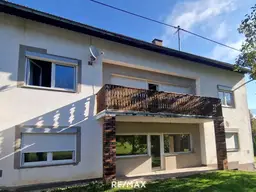 Großes Haus mit 2 Wohneinheiten und schönem Garten in ruhiger Lage in Neuhaus