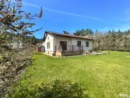 Bungalow in sonniger Naturlage am Stadtrand von Villach - großer Garten mit Baumbestand!
