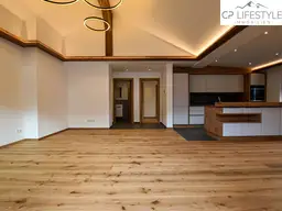 Exklusive Dachgeschosswohnung im Stadtkern mit Streifblick