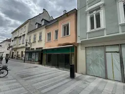 Zinshaus mit Geschäftslokalen und Wohnungen im Zentrum, Bestlage (teilweise vermietet)