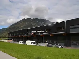 Neu errichtete Gewerbehalle in hochwertiger Holzbauweise, unweit von St. Johann in Tirol