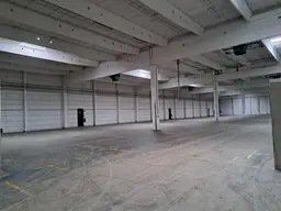 Logistikhalle 2.700 m² mit Rampe