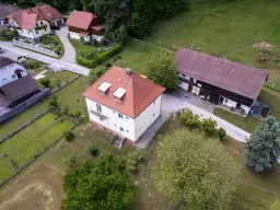 Südkärnten: Sonnige Landwirtschaft mit Wohn- &amp; historischem Bauernhaus