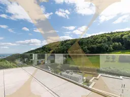 Großzügige 3-Zimmer-Wohnung mit heller Terrasse &amp; Weitblick in Lichtenberg zu vermieten!