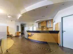 Großzügige Büro-/Praxisfläche in Linzer Zentrumslage unmittelbar zur Landstraße mit Terrasse zu vermieten!