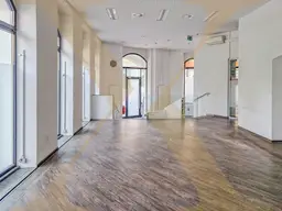 Klimatisierte Geschäfs-/Bürofläche mit idealer Sichtbarkeit im Zentrum von Linz zu vermieten!