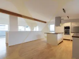 SOFORT BEZIEHBAR! Ansprechende Maisonettewohnung mit sonniger Terrasse und Parkplatz in Ried i.I. zu verkaufen!