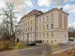 Sanierung nach Mieterwunsch! Praktische Büro-/Praxisfläche in Top-Lage von Melk zu vermieten!