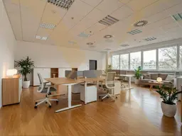Klimatisiert! Zentrale Büro-/Schulungs-/Therapiefläche mit ausreichend Parkplätzen in Linz zu vermieten!