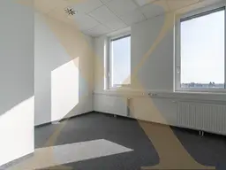 Moderne Bürofläche direkt an der Trauner Kreuzung zu vermieten!