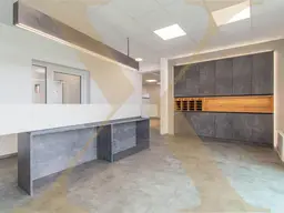 Büro mit Dachterrasse: Moderne Büro-/Ordinationsfläche in zentraler Lage von Leonding mit TG- &amp; Freistellparkplätzen!
