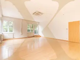 Helles Büro mit Terrasse in zentraler Lage in Linz/Urfahr zu verkaufen!