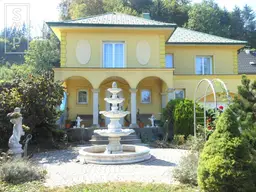 Einzigartige Landvilla mit Salzwasserpool und großzügigem Garten