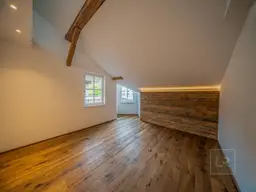 Wohnung oder Anlageobjekt (Kurzzeitvermietung möglich) in revitalisiertem Jahrhundertwende Haus