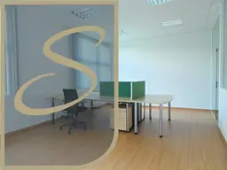 Neuwertiges Büro / Ordination in zentraler, frequentierter Lage in Lenzing!!
