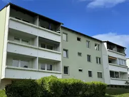 Gemütliches Wohnen in Berndorf mit heller Loggia und Parkplatz