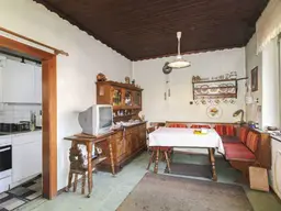 Mehrfamilienhaus mit viel Potenzial, vielseitige Nutzungsmöglichkeiten