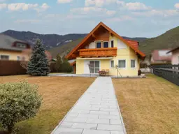 Viel Platz: Neuwertiges Einfamilienhaus samt Garten in Sackgassenlage