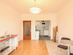 Gemütliche 2-Zimmer-Wohnung mit Loggia und viel Potenzial in zentraler Lage von Ottakring
