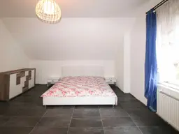 Geräumiges Einfamilienhaus mit großem Garten in Wiener Neustadt