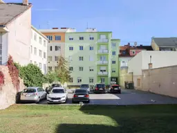 Ihr neues Invest: 6 Wohnungen, ein Geschäftslokal und 10 Freiplätze in Wiener Neustadt