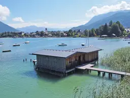 Wolfgangsee - Einzigartiges Landhaus in Alleinlage mit unverbaubarem Seeblick und eigenem Bootshaus