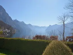 Renovierungsbedürftiges Wohnhaus mit traumhaftem Seeblick – Eine außergewöhnliche Gelegenheit