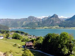 ZWISCHEN BERG, WALD UND SEE - MODERNES CHALET IN RUHIGER AUSSICHTSLAGE