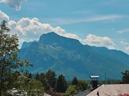 Rückzugsort am Stadtrand von Salzburg - Landhausvilla in Ruhelage