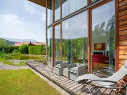 Natur. Ruhe. Zuhause. - Einfamilienhaus mit Schwimmteich in Top-Lage