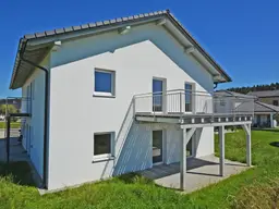 Idyllische Ruhelage - Großzügige Gartenwohnung mit Süd- &amp; Westterrasse