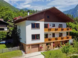 Wohnen mit Weitblick - Exklusives Mehrfamilienhaus/Gästehaus nähe Hallstatt