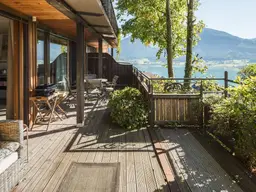 Wohnen mit Seeblick: Stilvolle 2-Zimmer-Wohnung mit großer Sonnenterrasse am Wolfgangsee
