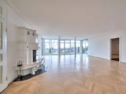 TAUCHEN SIE EIN IN DIE WELT DES LUXUS / 200 m² GARTEN IN TOPLAGE IMMERSE YOURSELF IN THE WORLD OF LUXURY / 200 m² GARDEN IN TOP LOCATION