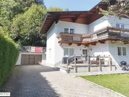Ellmau am Wilden Kaiser: Mehrfamilienhaus mit schönem Grundstück und Kaiserblick, ski-in, ski-out